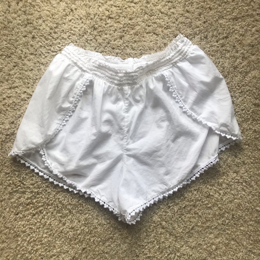 Gap Body White Trimmed Lounge Shorts